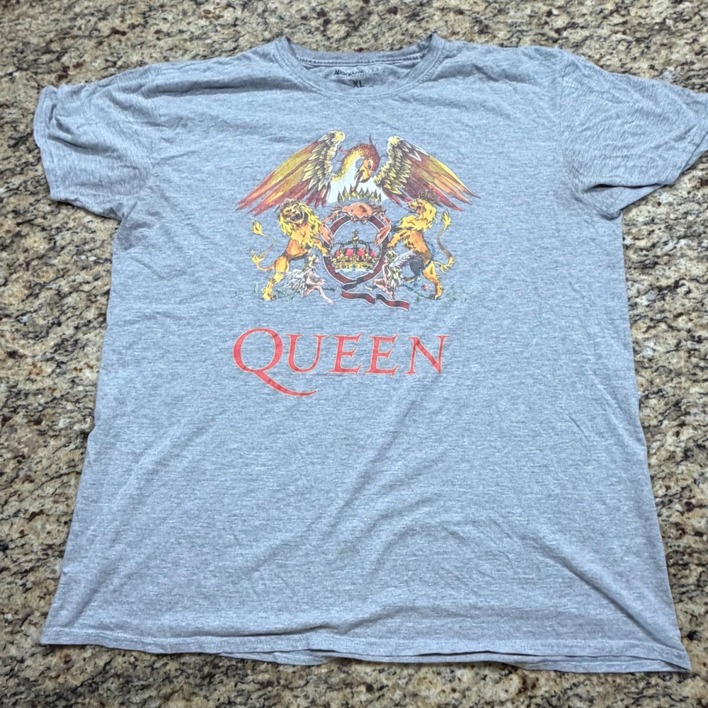 Absolute Cult Queen Band T-Shirt Mens XL Gray Crest Graphic Tee Cotton Short Slv
